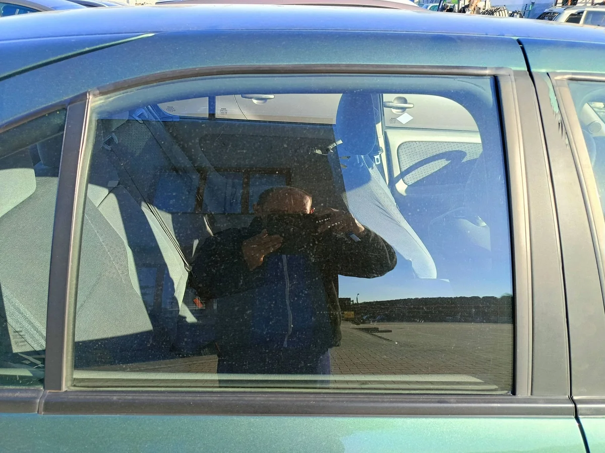 List skydd höger bak Nissan Primera P11 KBI65500