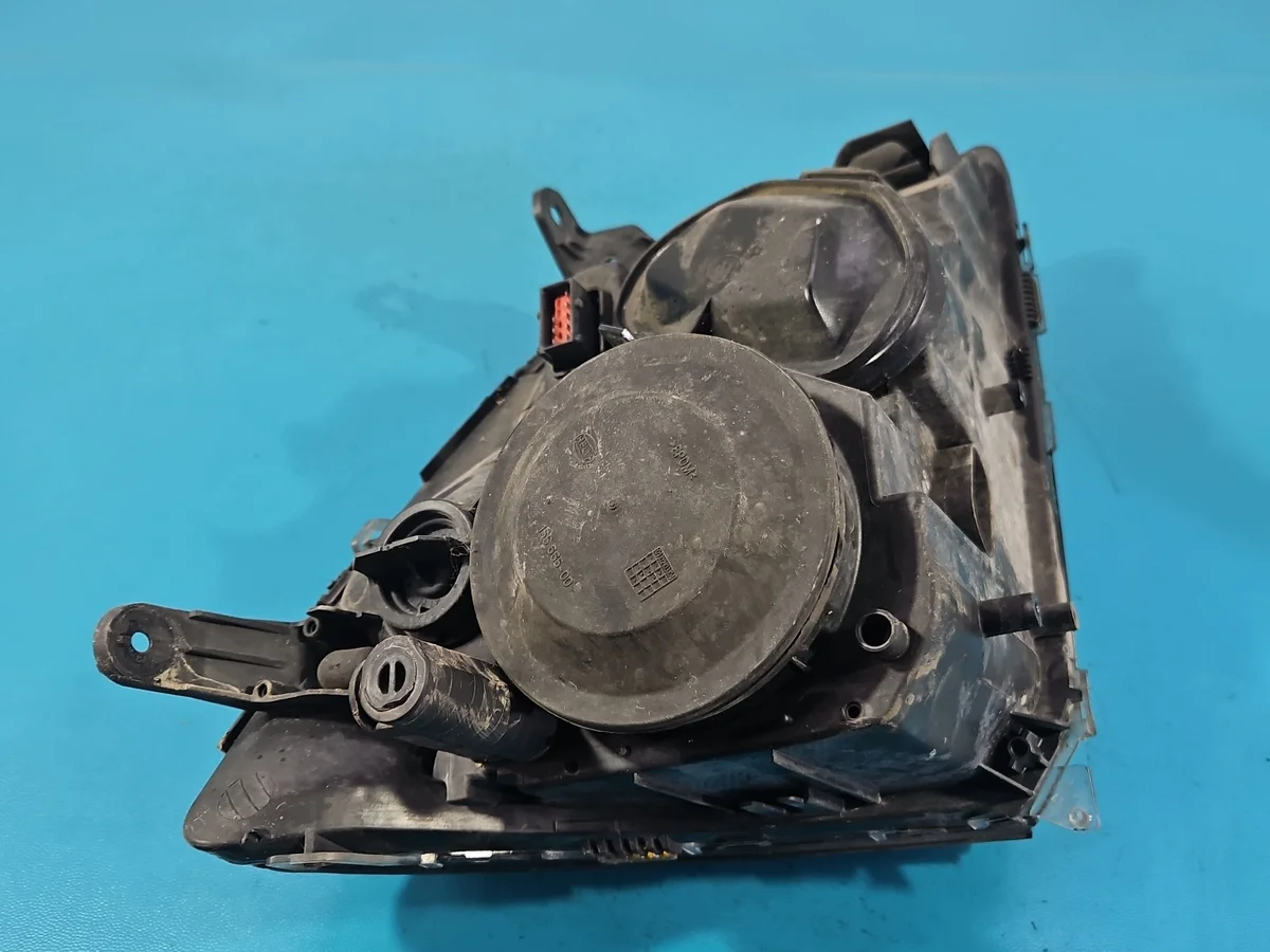 Opel Vectra C Farol Esquerdo image 9