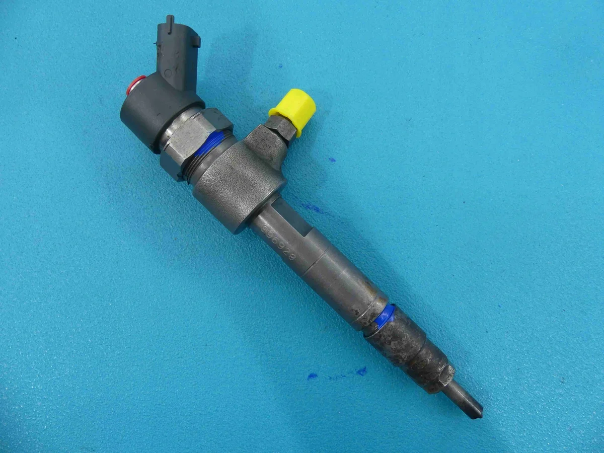 Injecteur Alfa Romeo 147 1.9 JTD 0445110068