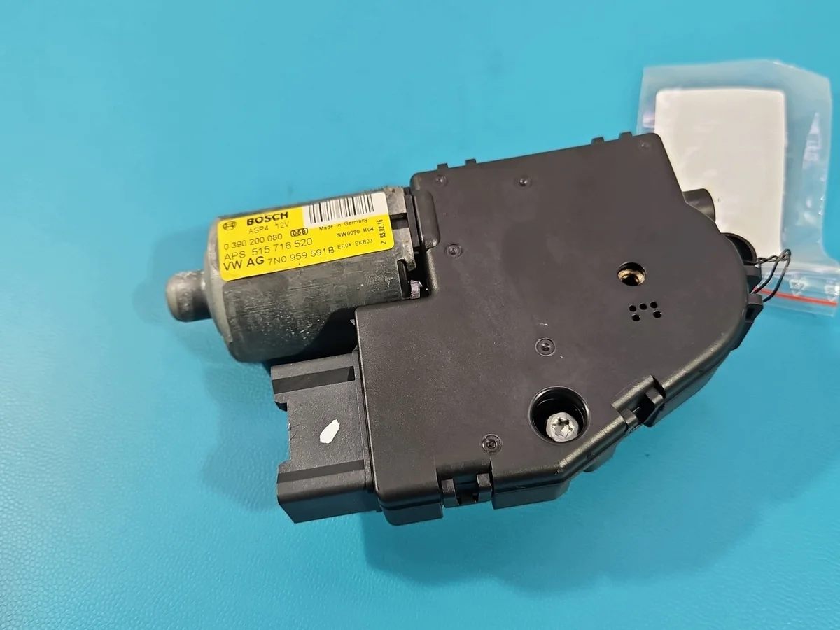 Audi Q5 Schiebedach Motor thumbnail 3