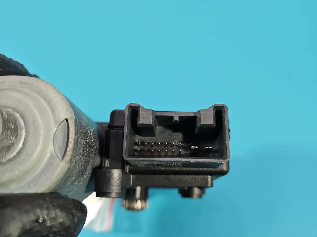 Audi Q5 Schiebedach Motor thumbnail 4