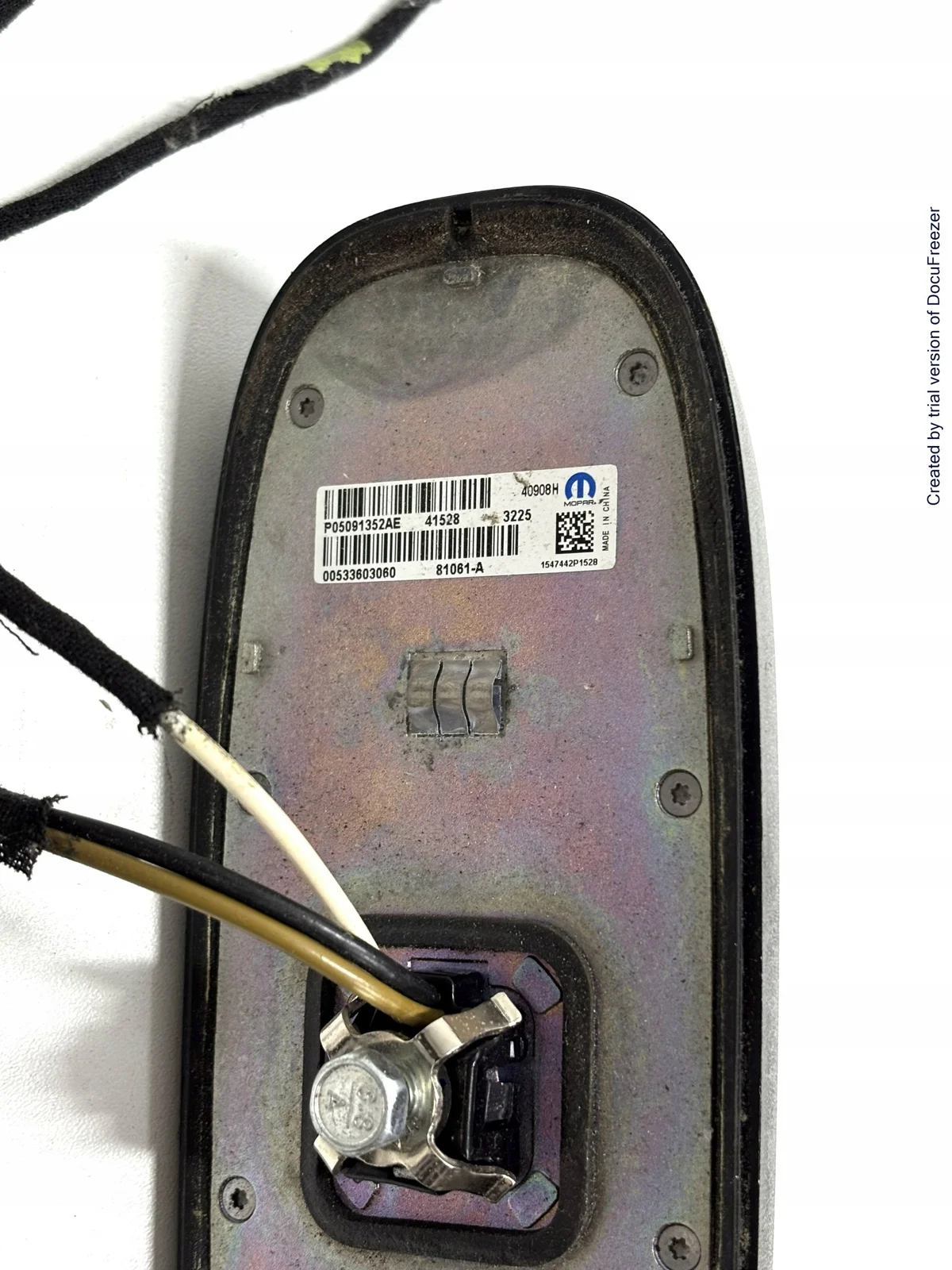 Antenne GPS Jeep Grand Cherokee WK2 P05091352AE image 4