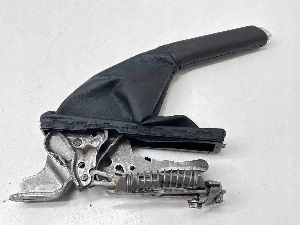 Leva freno a mano VW Passat B7 561711303