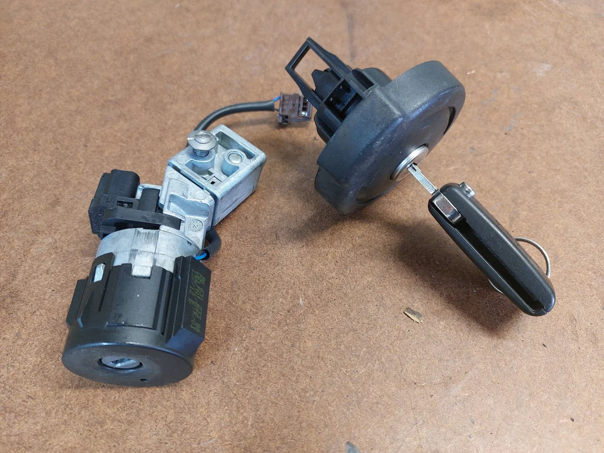 Contactslot met sleutels Citroen C5 III X7 DGK2560