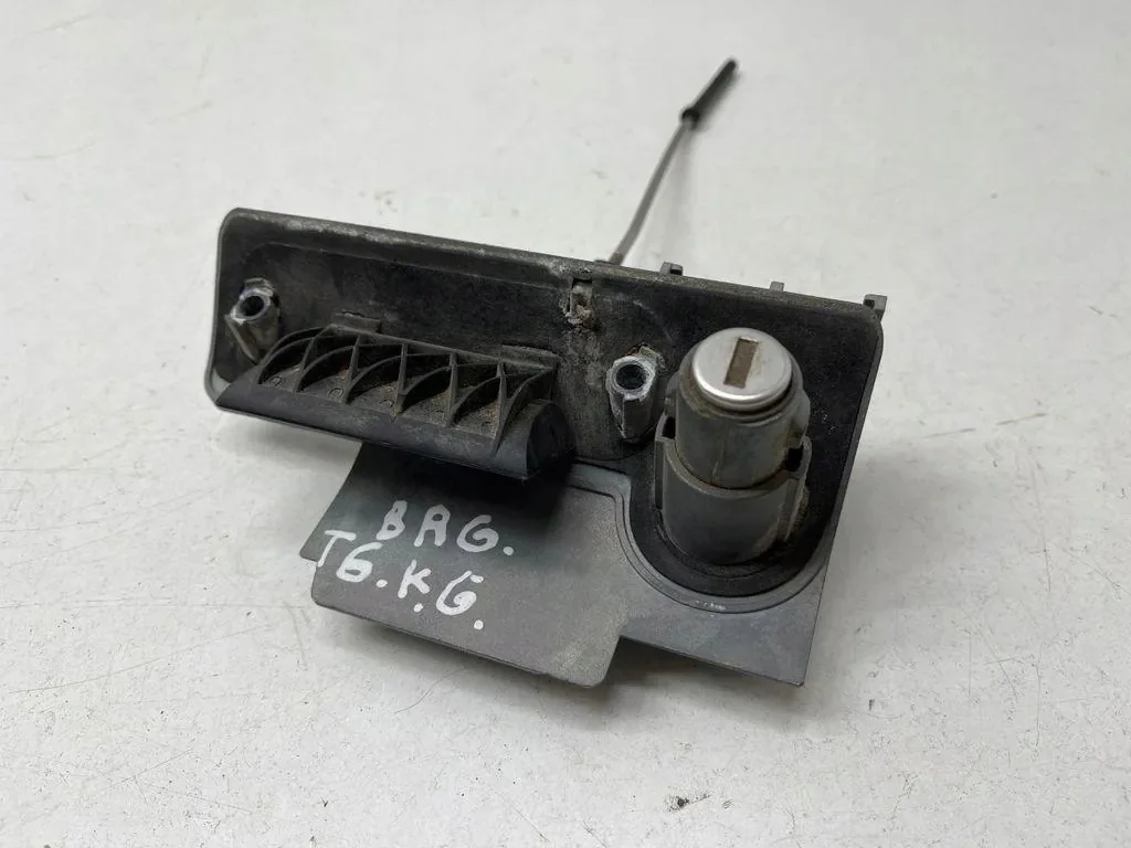 VW T5 Multivan Tailgate Handle 7E0827565A