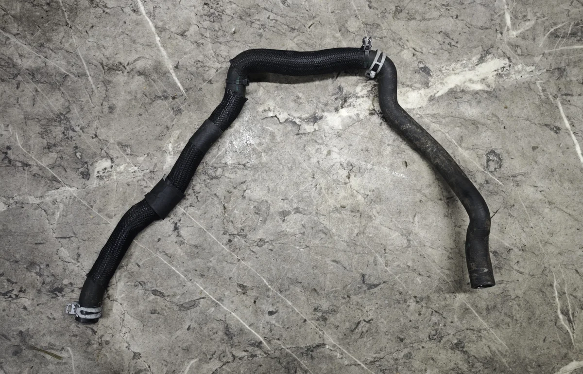 Kühler Wasserschlauch Nissan Juke II F16 1.0 DIG-T 1.3 TCE 217419519R