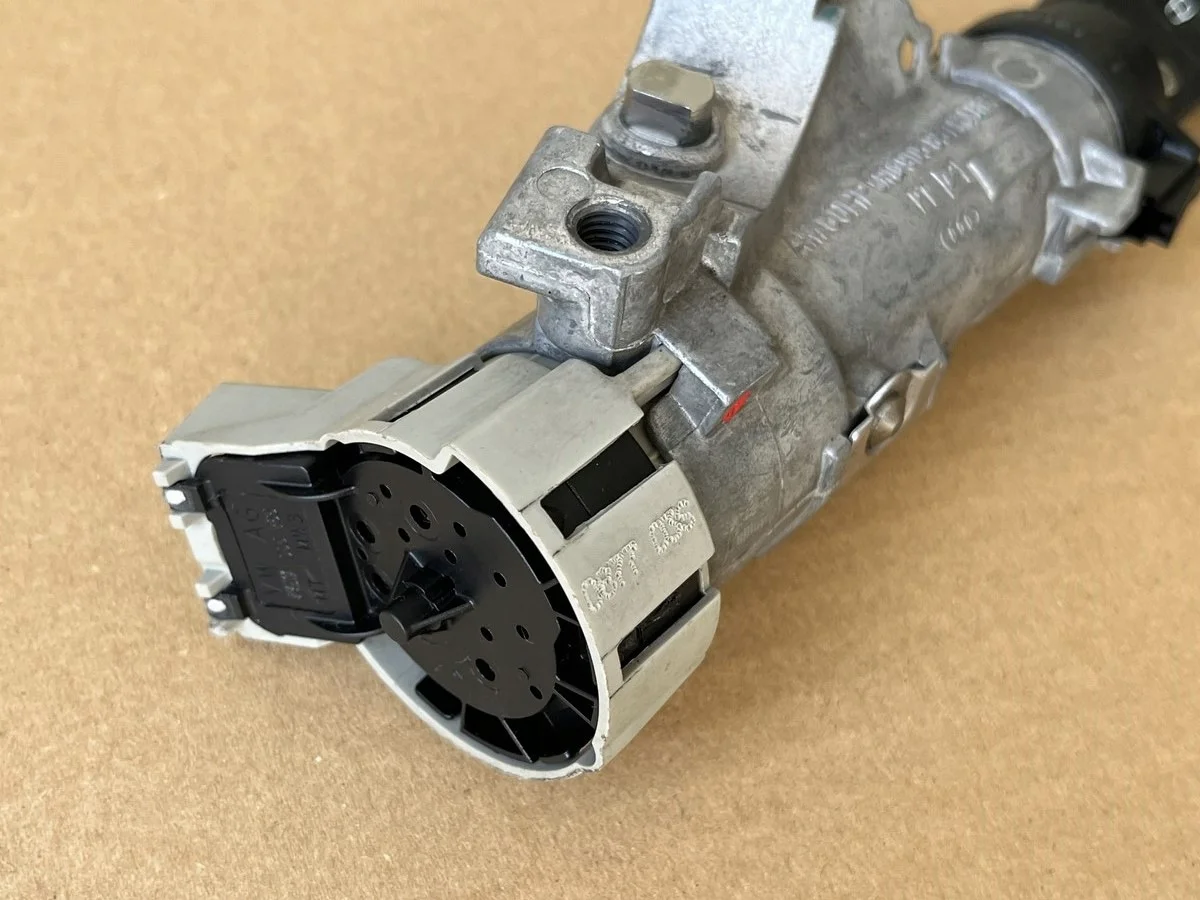 Ignition Switch Seat Mii 6R0905851K thumbnail 4