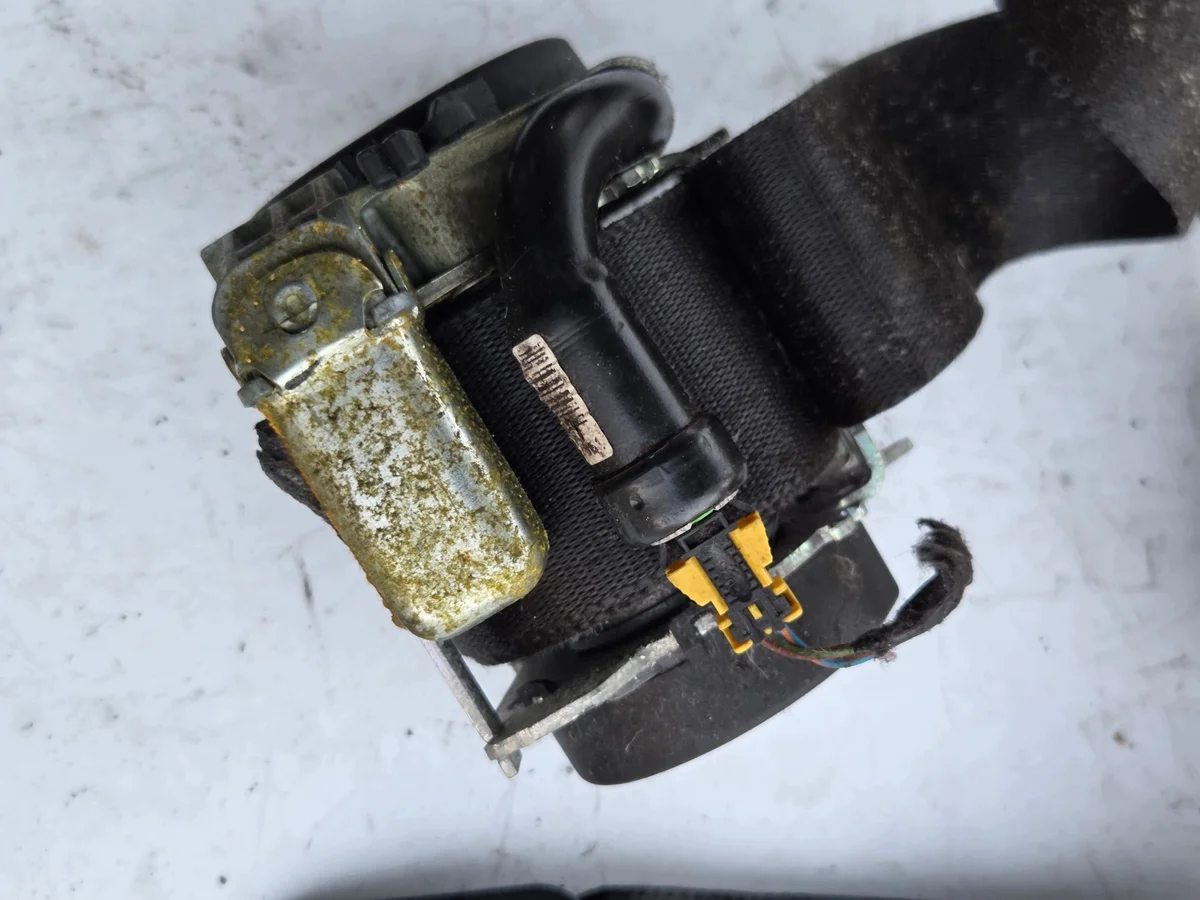 Ceinture de sécurité Ford Mondeo MK4 606637800