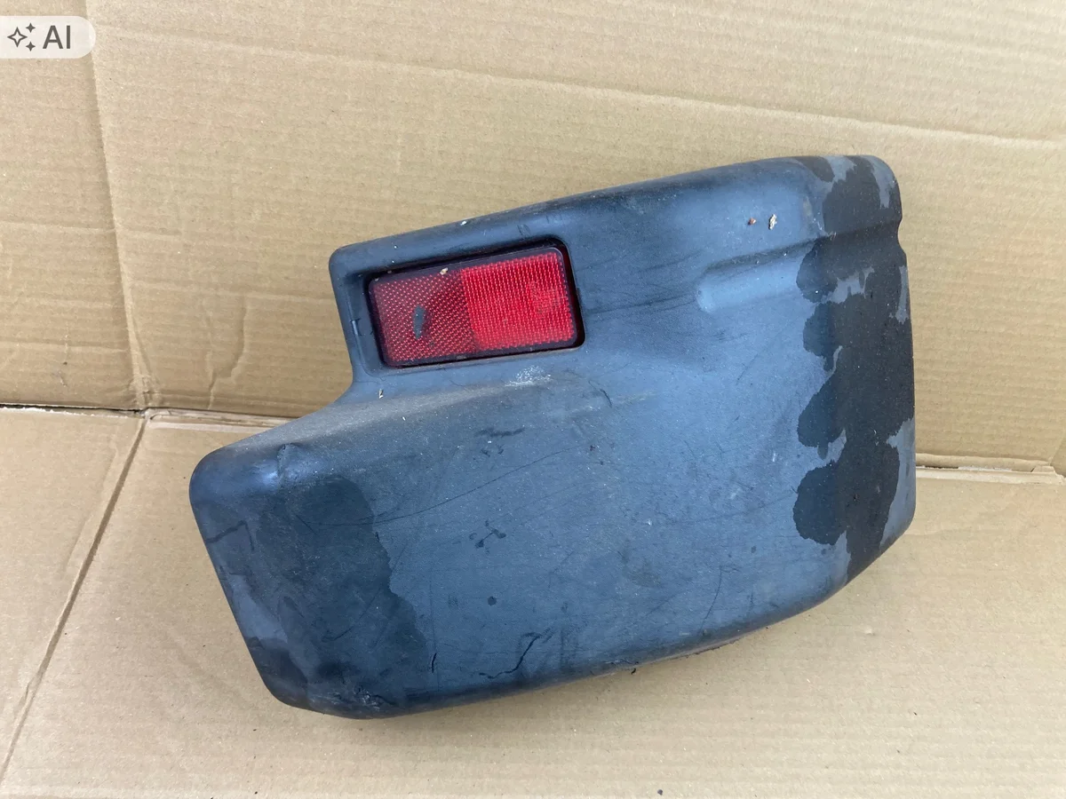 Land Rover Discovery 1 puskurin kulma, vasen, LR013420GEN