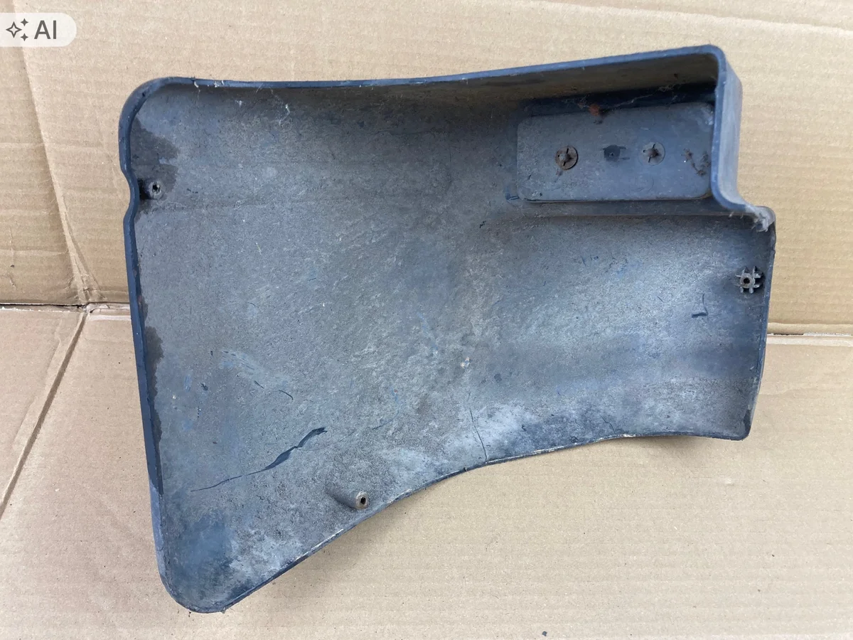 Rear Bumper Corner Left Land Rover Discovery 1 LR013420GEN