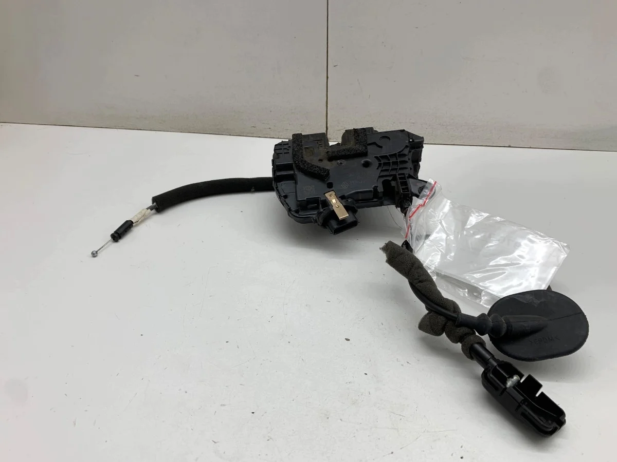 Renault Clio IV 805024563R Ovipuun lukko oikea etu