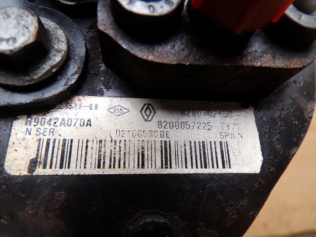 Polttoainepumppu Renault 8200057225 image 3