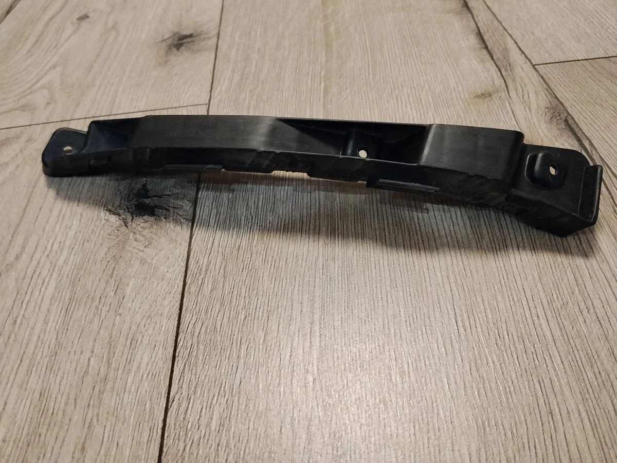 Kia Stonic PA6GF30 - etulokasuojan kiinnike vasen image 4