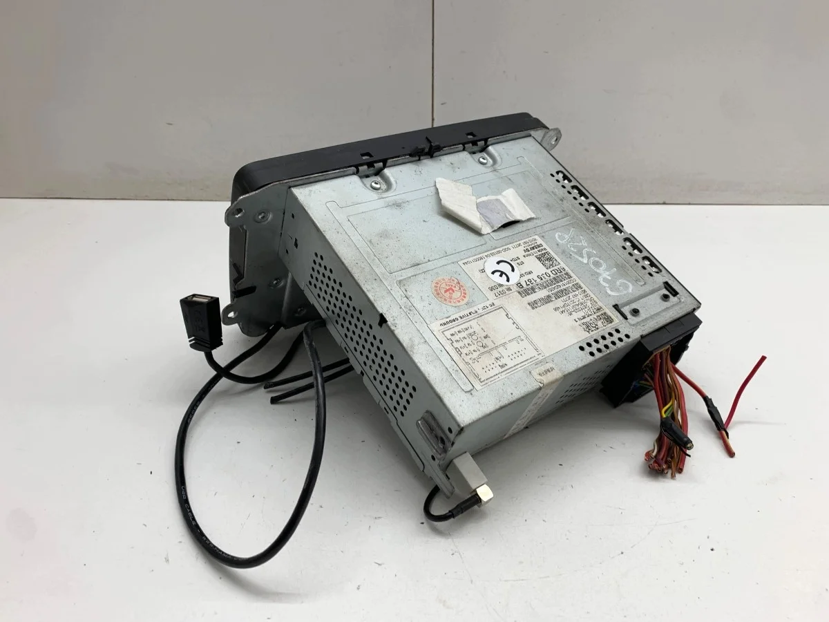Radio VW EOS 6RD035187B - Begagnad multimediaenhet