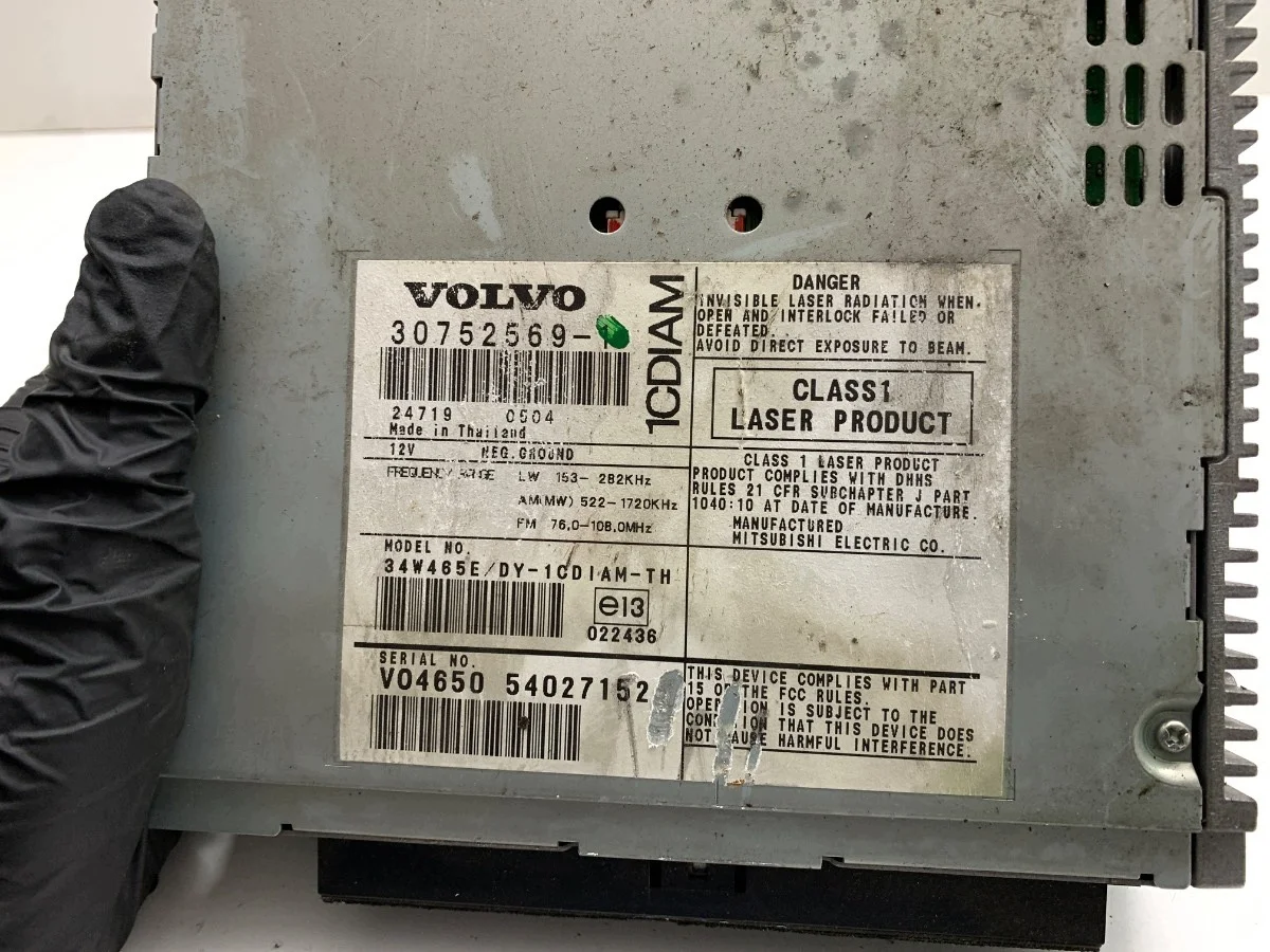 Volvo V50 Radio 30752569 2003-2012 image 4