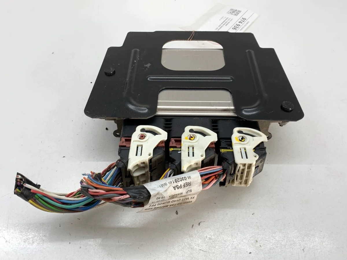 Motorcomputer Peugeot Partner 0281030546 1.6 90PK