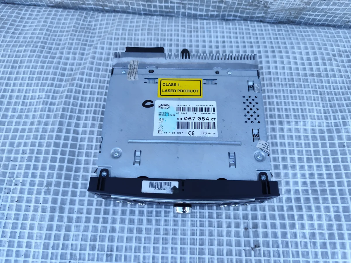 Radio Navigation Citroen DS3 98067084XT image 4