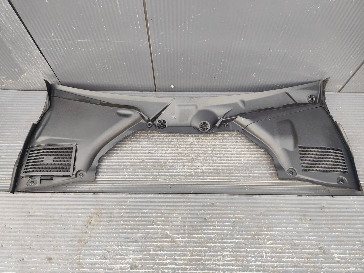 Vindavvisare komplett Mercedes C-klass W206 A2068301100