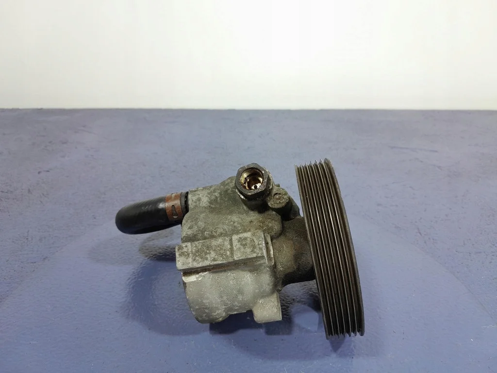 Ohjaustehostimen pumppu Renault Vel Satis 7700426719