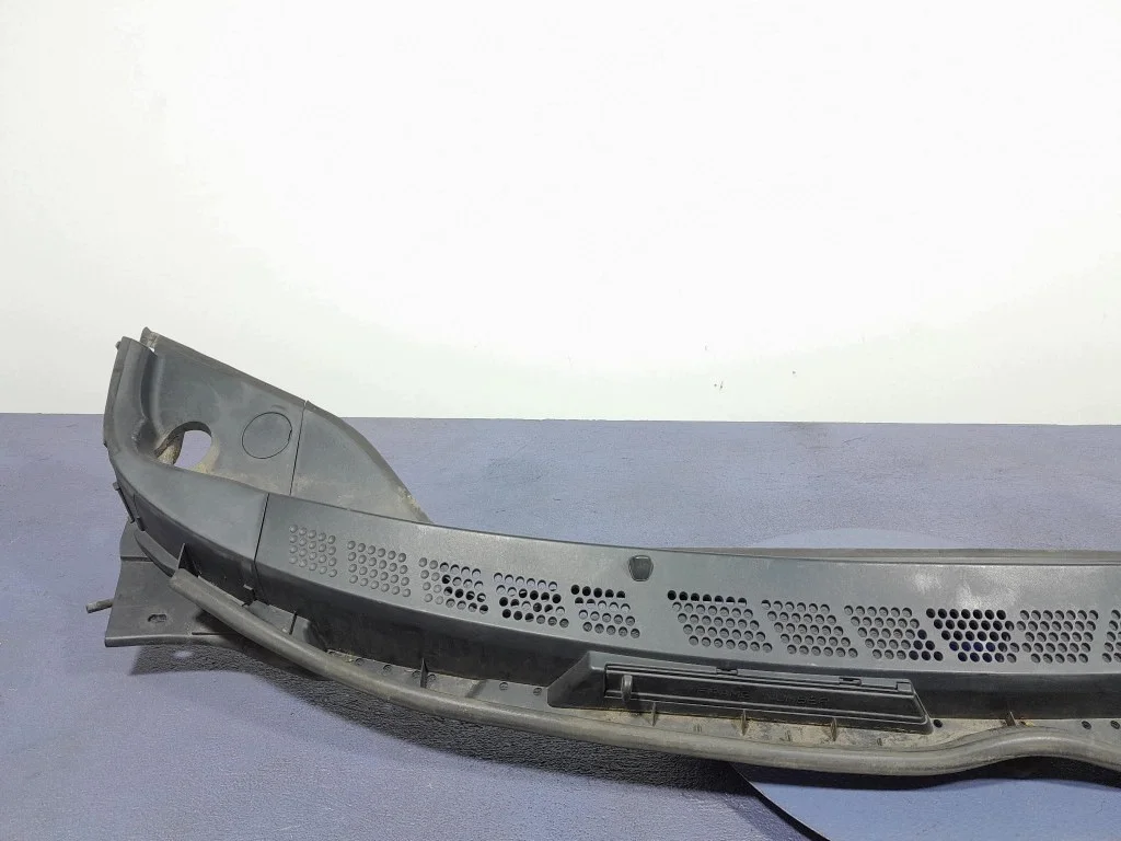 Garniture sous pare-brise Honda Civic VIII