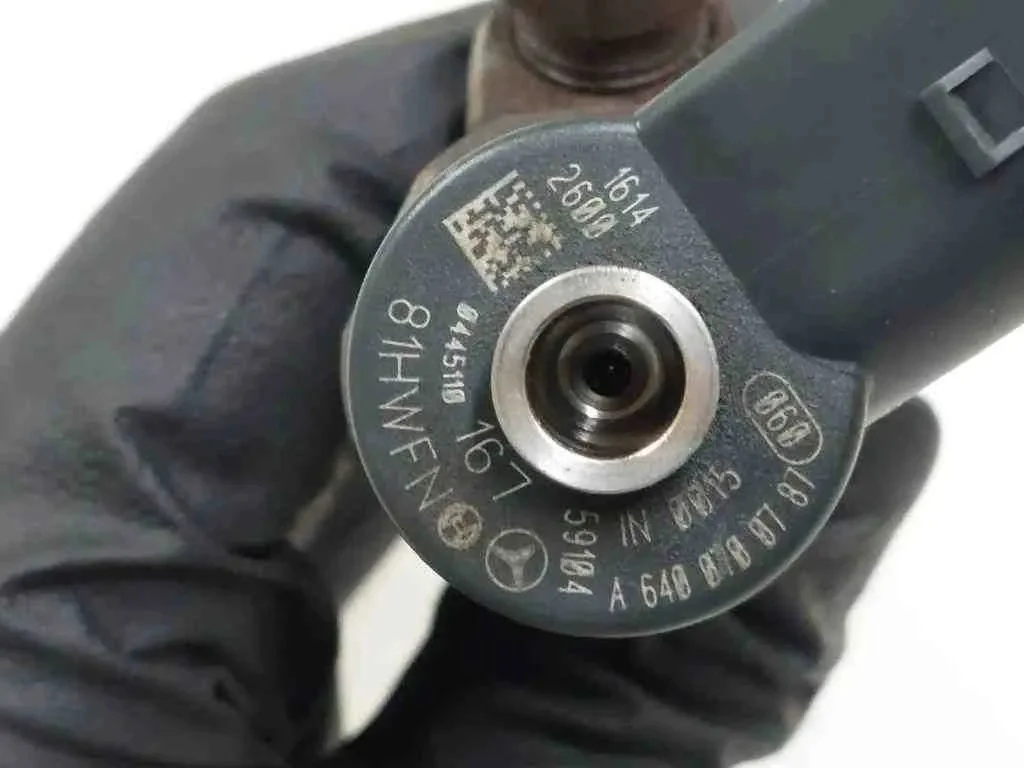Inyector Mercedes-Benz Sprinter 3,5-T 0445110 image 4