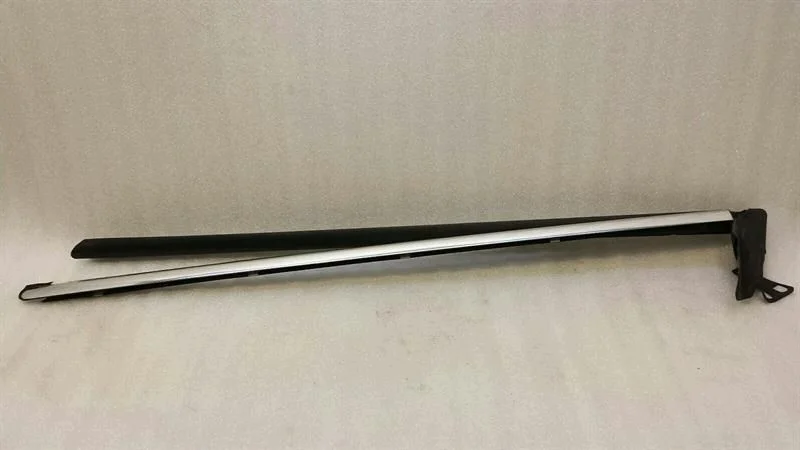 Mercedes CL W216 Afdekking bumper rechts achter A2167200424