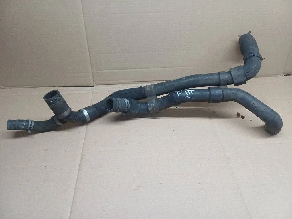 Tubo de agua 6C0122051AG Skoda Fabia III Polo 6C