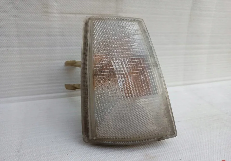Kierunkowskaz Prawy Opel Kadett E C618768
