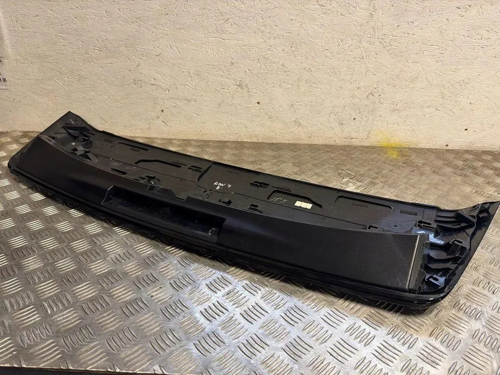 Tavaratilan spoileri Toyota RAV 4 7687642040 image 3