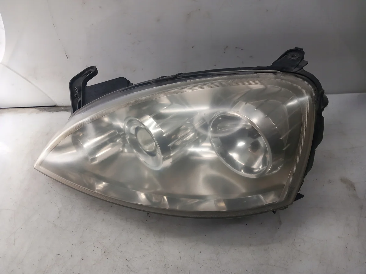 Ajovalo vasen Opel Corsa C 0096726