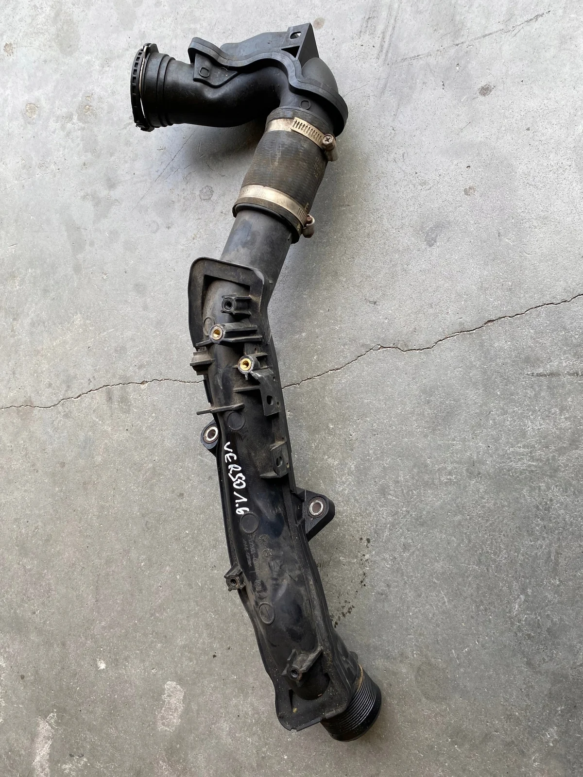 Rohr 1.6 D4D Toyota Verso 09-18