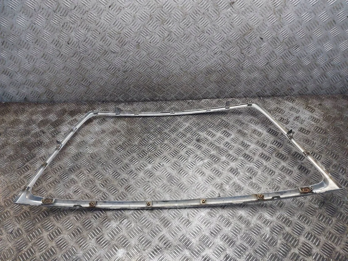 Moldura Parachoques Delantero Mitsubishi Outlander II 6400C902