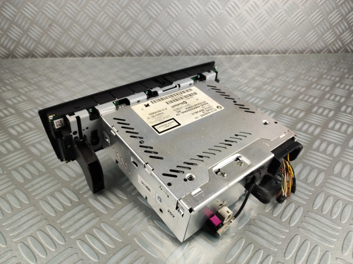 Radio BMW X1 E84 E90 E91 E92 E93 E94 9246502 image 7