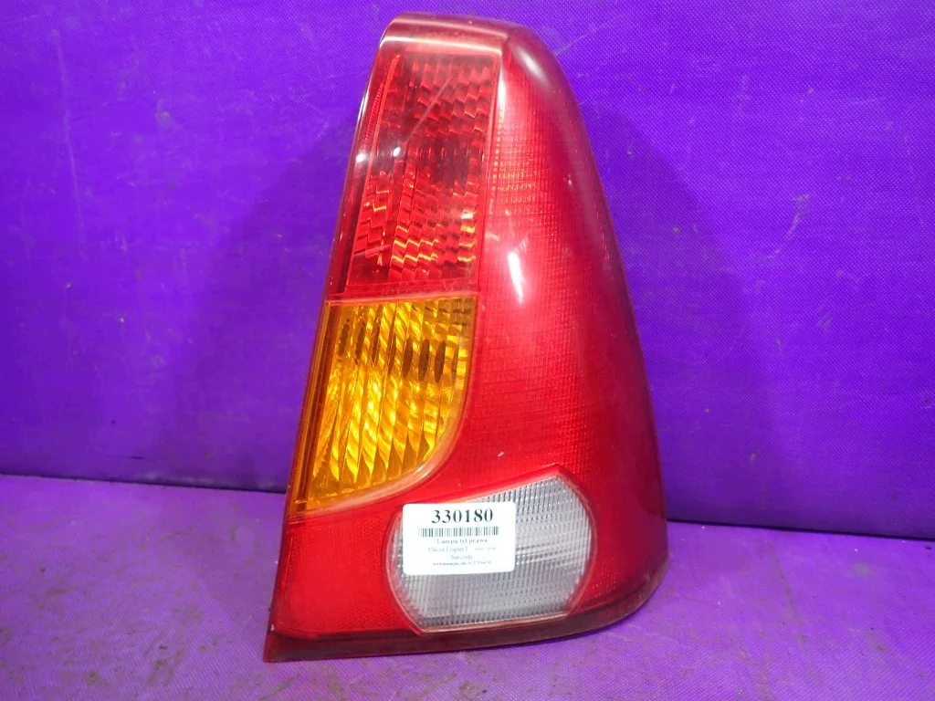 Dacia Logan Faro Trasero Derecho 8200211019