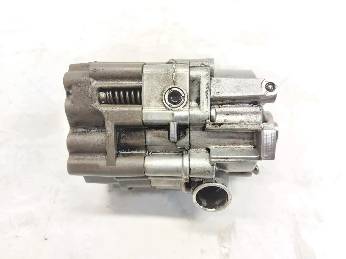 Mercedes E300de W213 Oil Pump JLK02-A6541811600