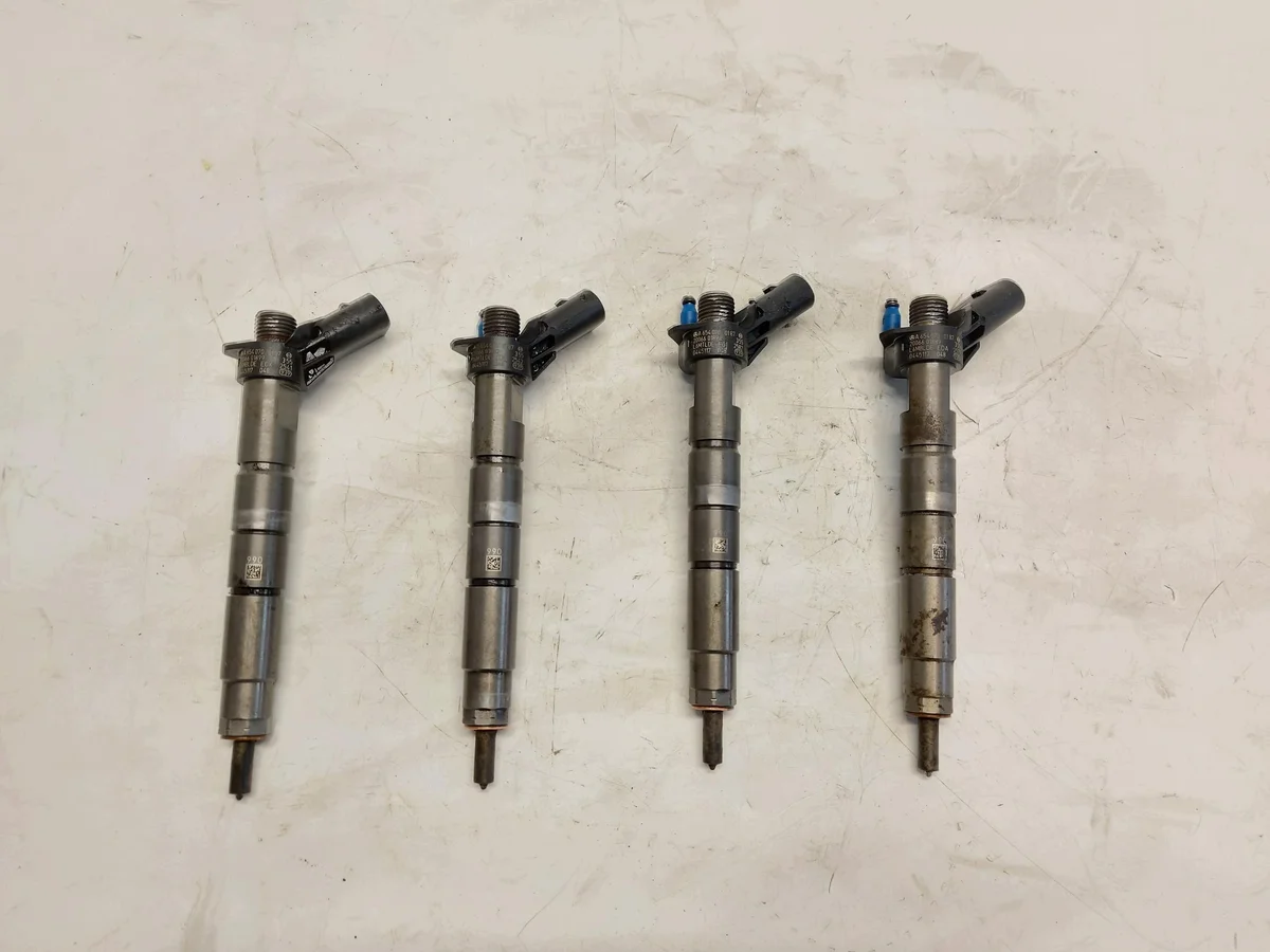 Fuel Injector JLK02-A6540700187 Mercedes E300de