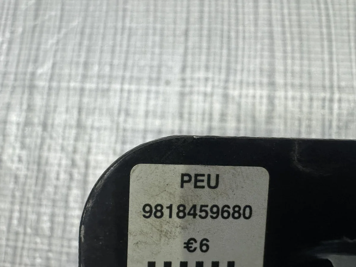 Módulo Start Stop Peugeot 3008 II GT Line 9818459680