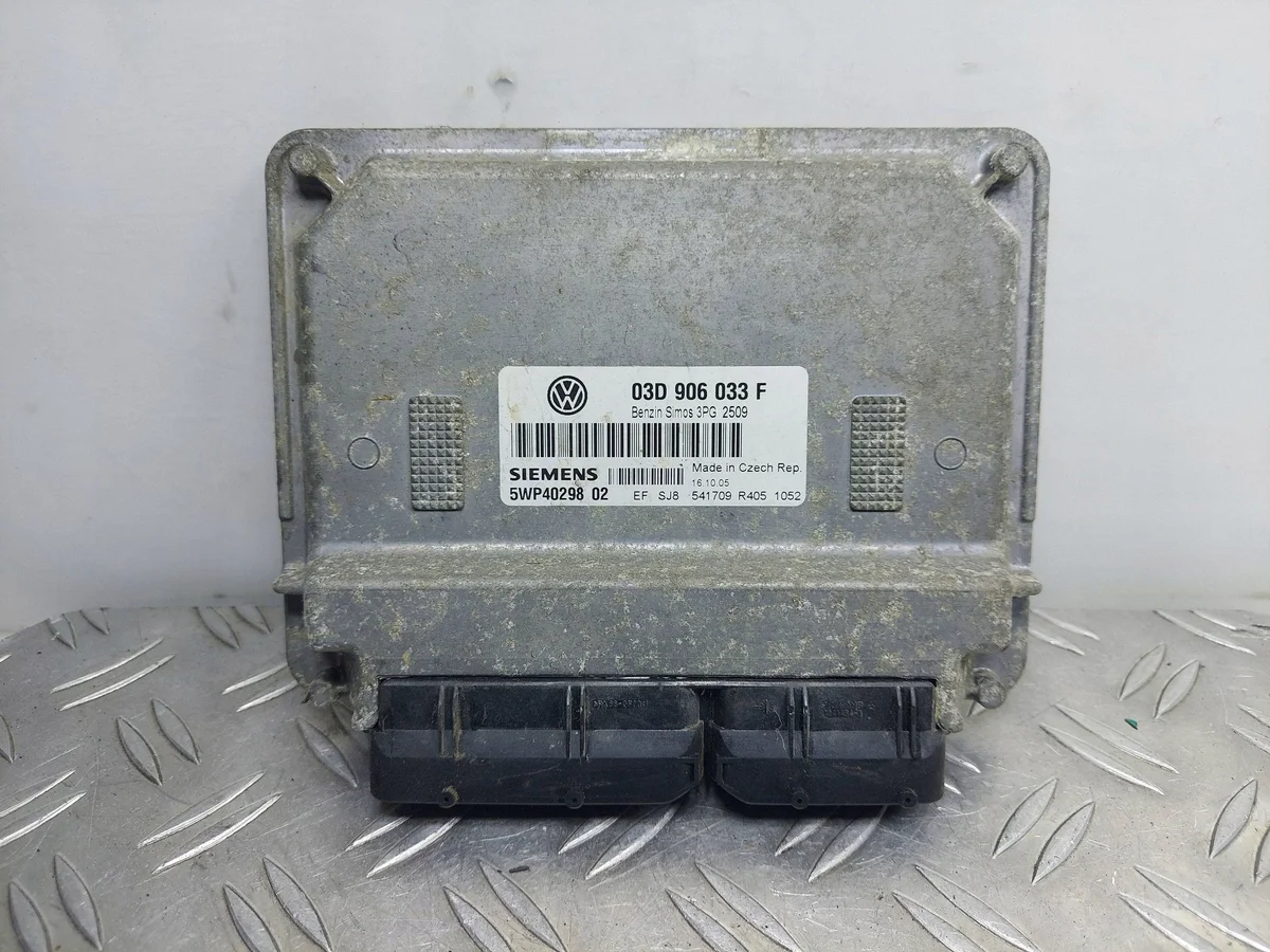 Motorregelunit VW Polo 1.2 B 03D906033F