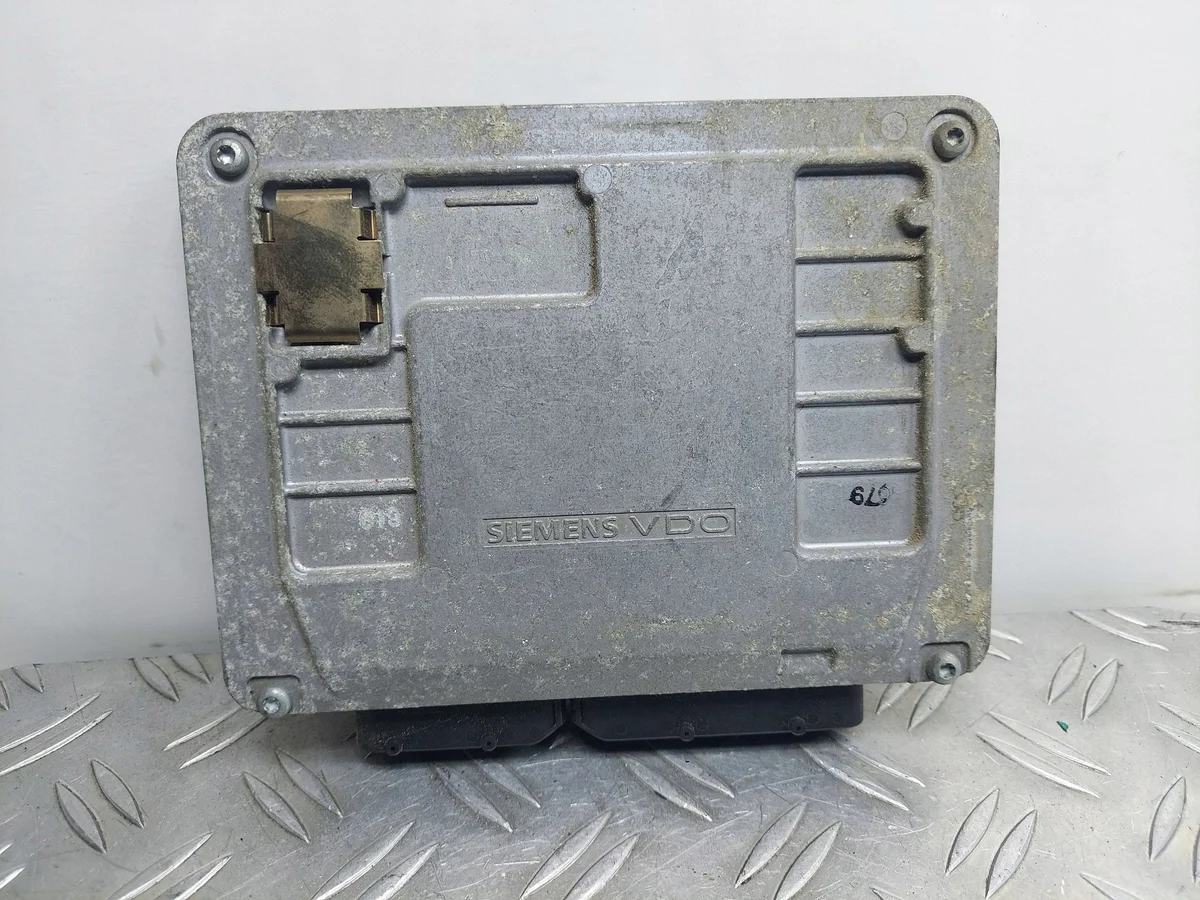 Motorregelunit VW Polo 1.2 B 03D906033F