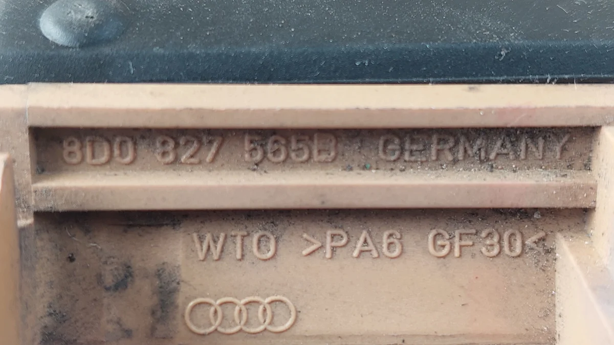 Mikrointerruptor Maletero Izquierdo Audi A4 B5 8D0827565B thumbnail 4