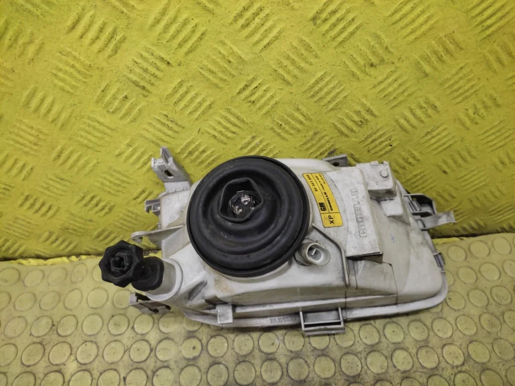 Opel Astra F Faro Delantero Izquierdo 90341849