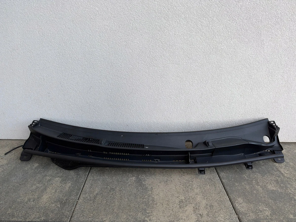 Garniture supérieure Toyota Yaris XP210 55781K0020