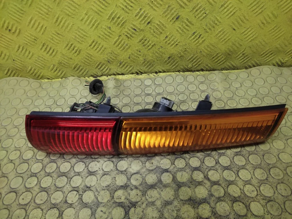 Subaru Justy G3X Fanale Posteriore Sinistro