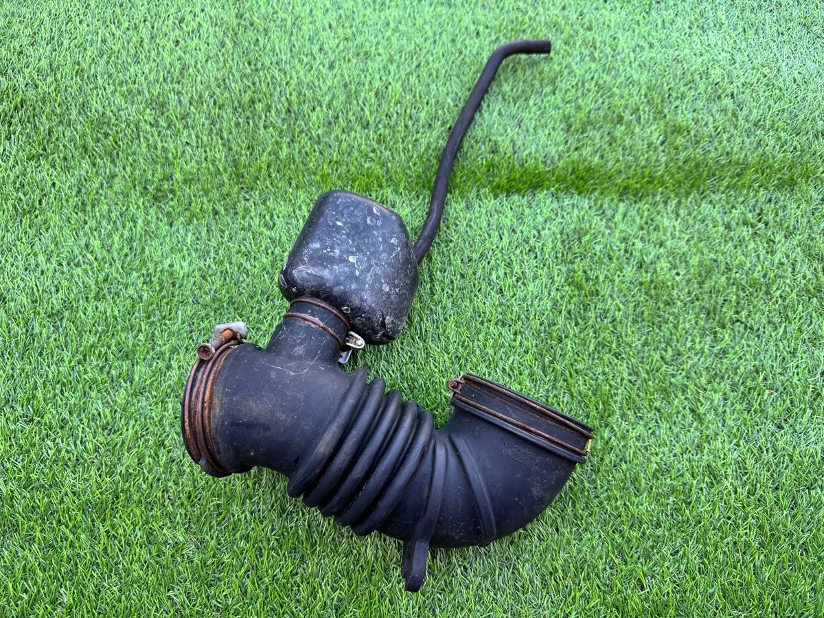 Tubo Aria Mitsubishi Outlander I 2.0 MR258240