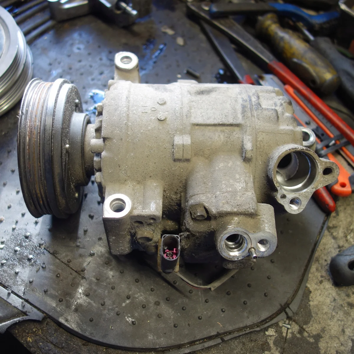 Air Conditioning Compressor Audi A4 B6 447220-8424 DENSO 1.9 TDI