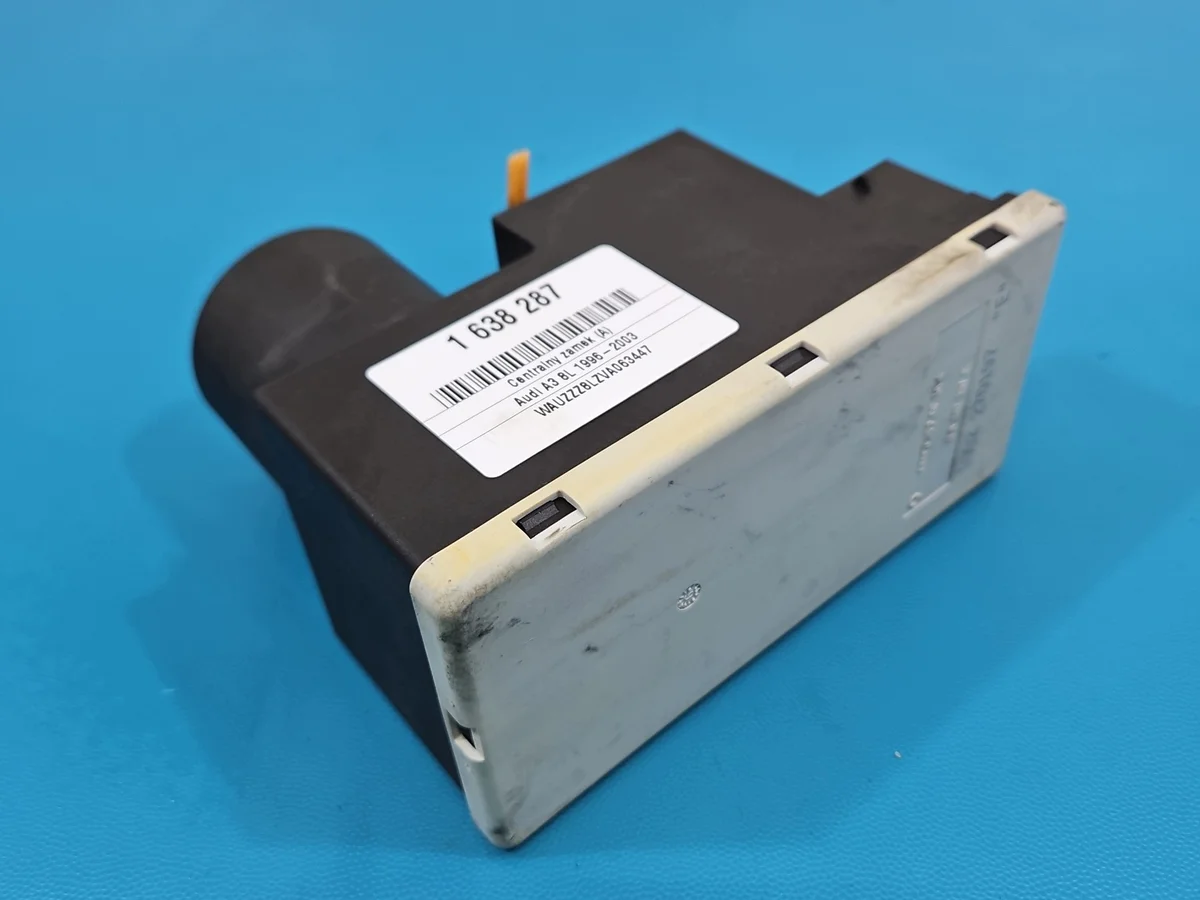 Audi A3 8L Pumpe Zentralverriegelung 8L0862257E