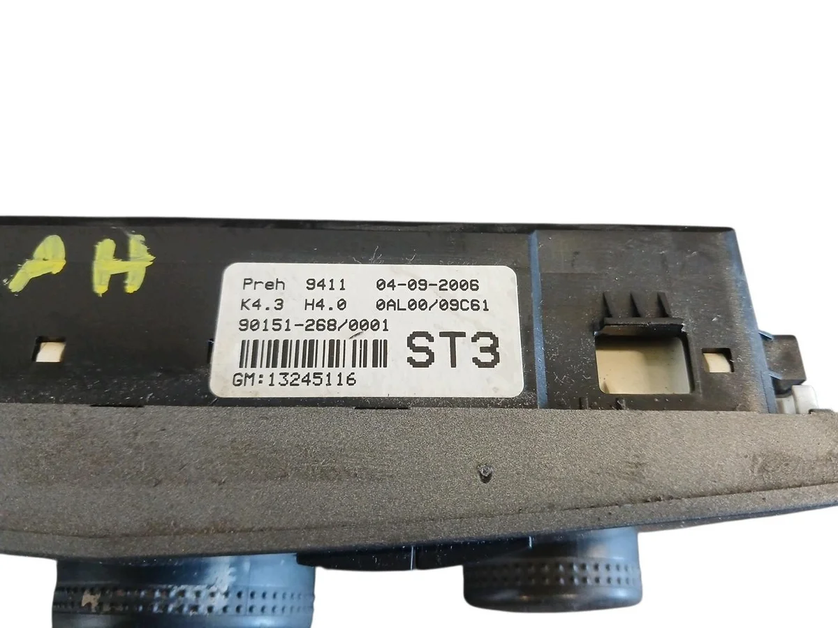 Ilmastoinnin ohjauspaneeli Opel Astra H 13245116
