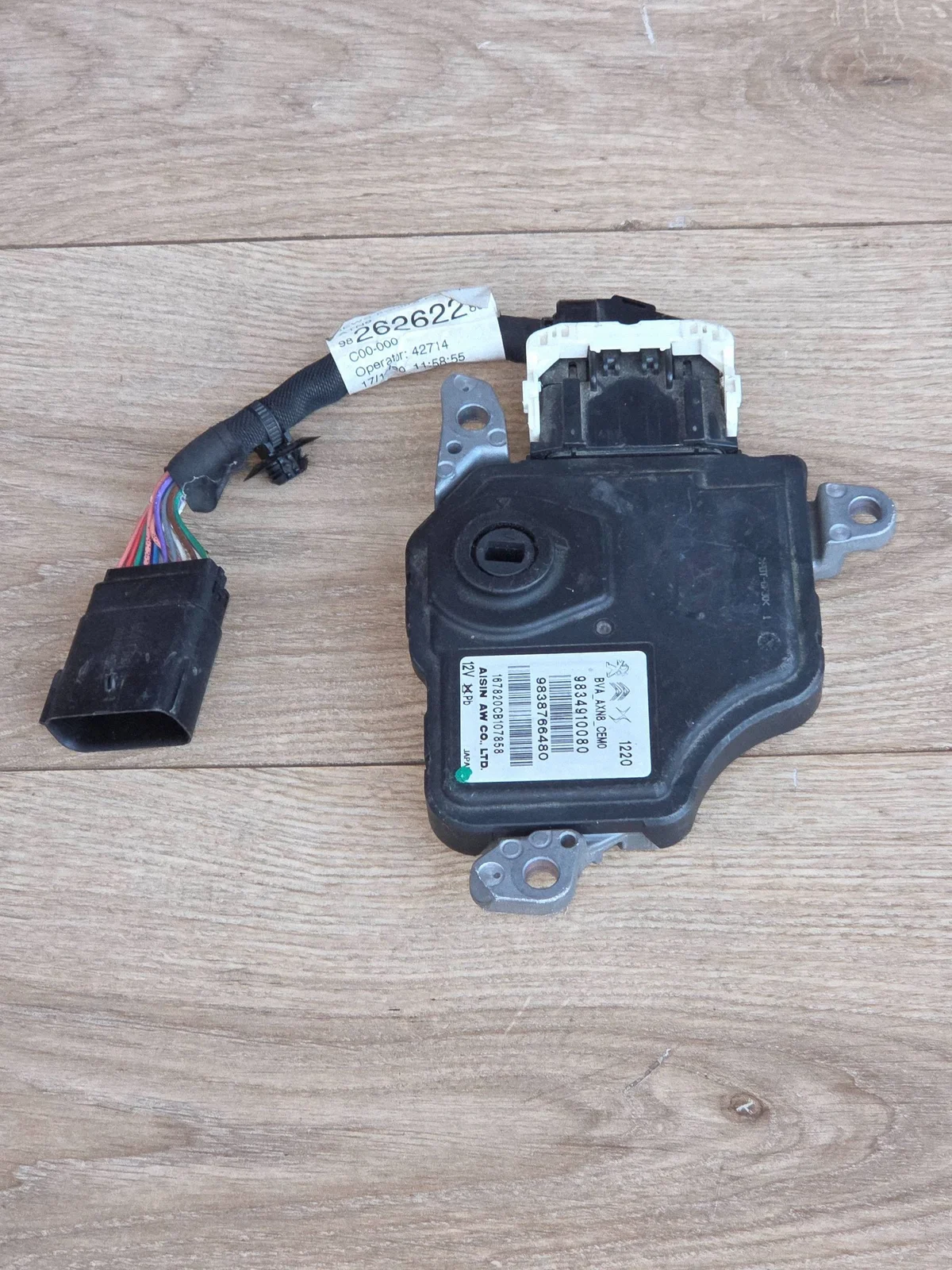 Ohjausyksikkö vaihteistolle Opel Peugeot Citroen 9838766480