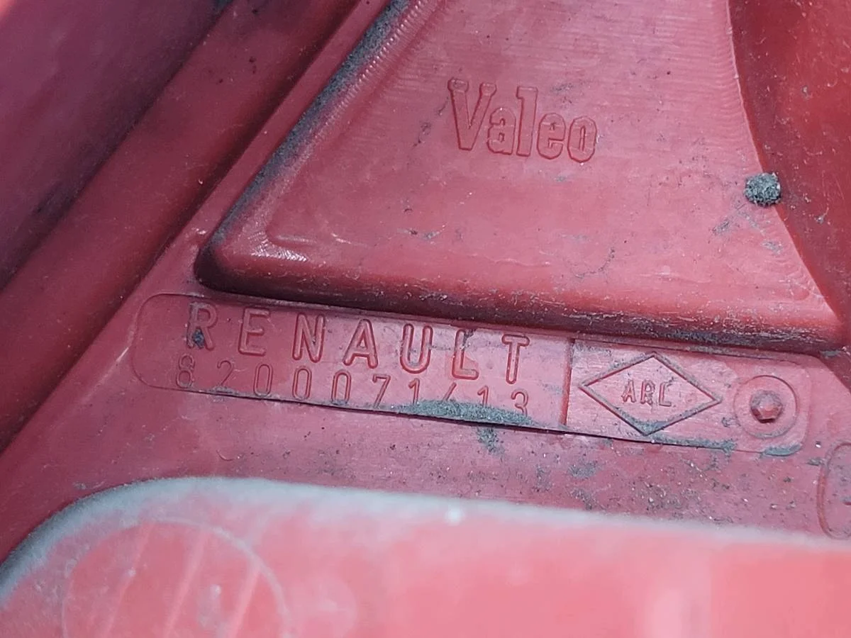 Renault Clio II Takavalo Vasen/Oikea 8200071414 thumbnail 6