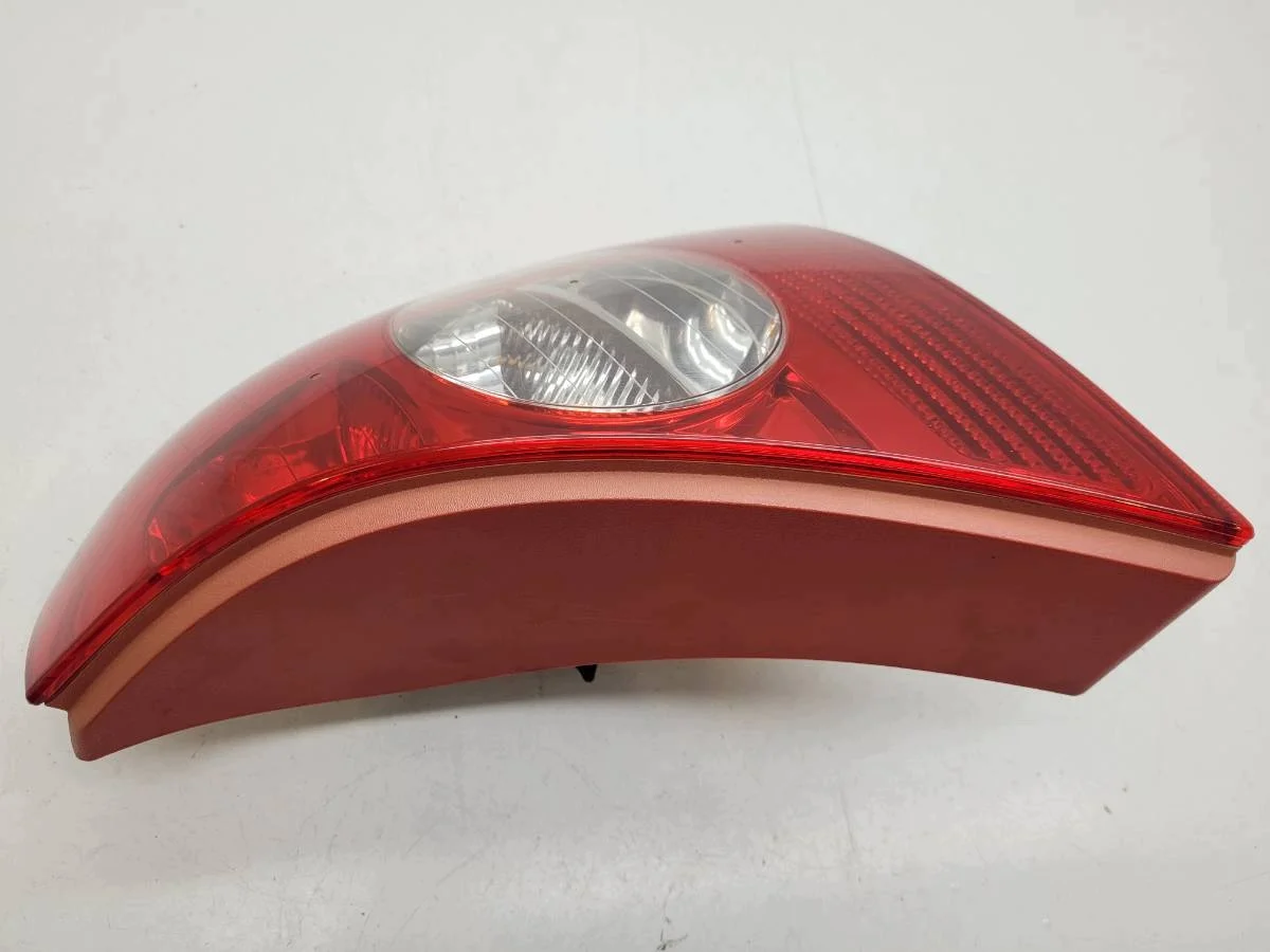 Renault Clio II Takavalo Vasen/Oikea 8200071414 thumbnail 7